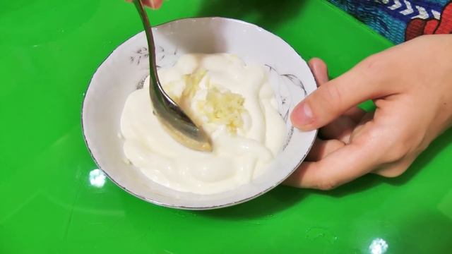 Салат с фасолью и сухариками ★ Салат с фасолью консервированной и сухариками смотреть онлайн