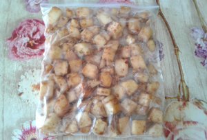 Заморозка яблочной начинки для выпечки с корицей .