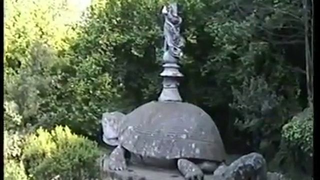 Италия «Парк монстров» (Parco dei Mostri) или «Священный лес» (Sacro Bosco), Бомарцо смотреть онлайн