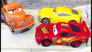 Тачки Молния Маквин Круз Рамирес Тренировка Мультики про Машинки Cars Lightning McQueen