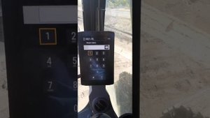 Экскаватор CAT-330,видео обзор