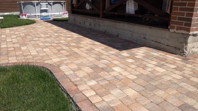 Обзор реализованного объекта в Краснодаре, с применением тротуарной плитки TM Brick Premium. смотреть онлайн