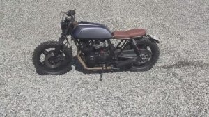 1981 CB750F cafe racer_ scrambler_brat