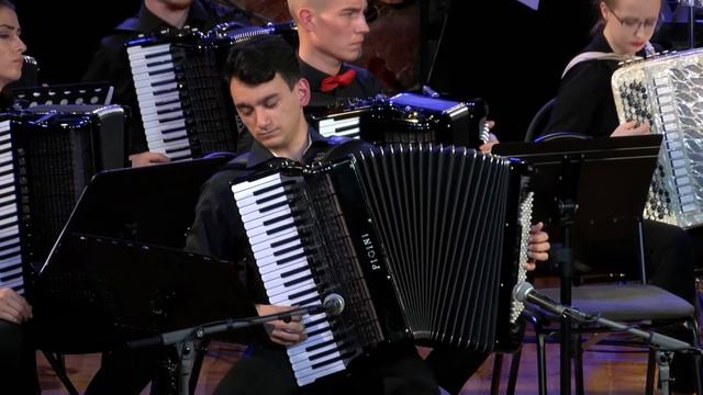 А. Нижник Романс и Скерцо из "Маленького триптиха" для аккордеона с оркестром смотреть онлайн