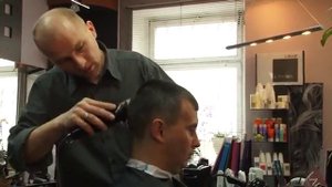 Стрижка мужская 'Спортивная' или под насадки, мастер Сергей Степаненко