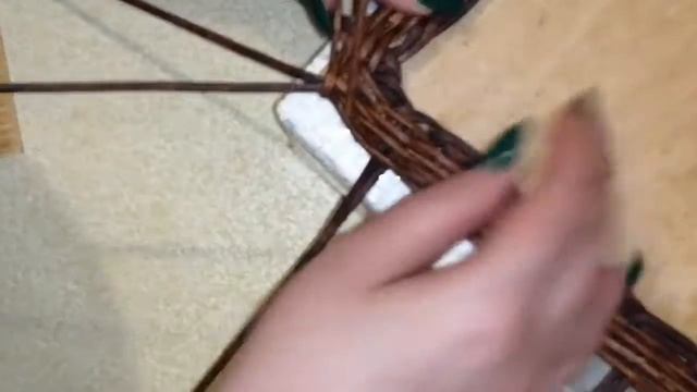 Фанерное дно на коробе. Углы смотреть онлайн