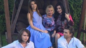 Беда не приходит одна! Мама Анастасии Заворотнюк может лишиться слуха