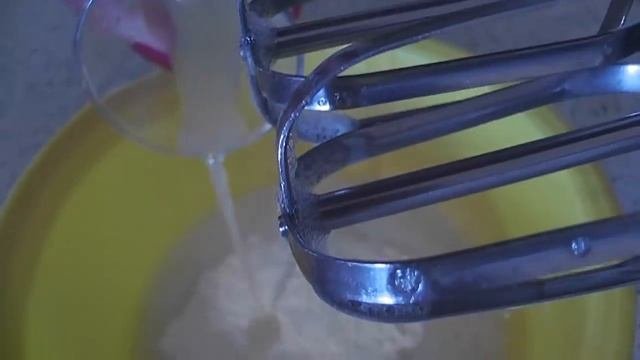Как сделать белковую глазурь