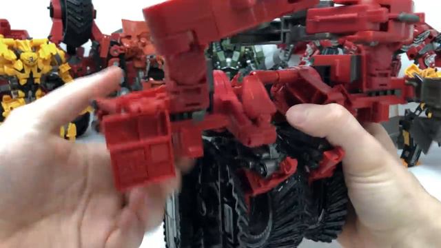 DEVASTATOR! TRANSFORM & COMBINE 8 Transformers Studio Series Constructicons Transformation Tutorial