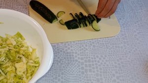 вкусный салат из капусты, салат из капусты и огурцов, очень вкусный салат из капусты,