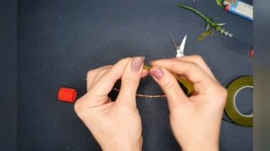 Венок на голову из искусственных цветов