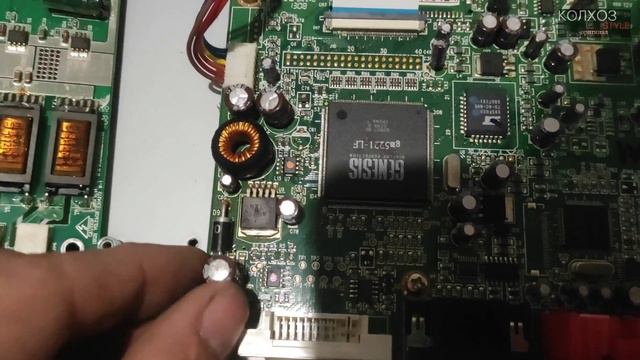 HITACHI C20-LC880SNT ремонт, пытается включится но нет. смотреть онлайн