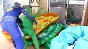 Человек Паук и Эльза против Джокера и колдуньи Малефисенты   новые видео Человек паук и Эльза  11