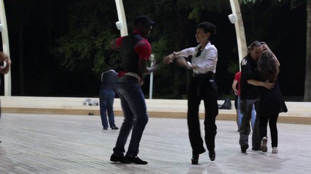 Опен эйр у причала http://www.salsateca.ru сальса, бачата 04.09.2014 смотреть онлайн