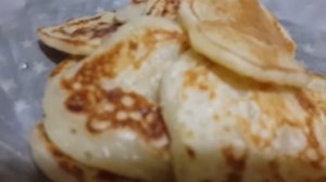 Вкусняши.?Оладушки на кислом молоке без яиц?Вкусняшка.Рецепт.Подходит вегетарианцам.