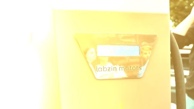 Тесла Обанкротилась ? Что дальше делать? VLOG со сходки Tesla владельцев в России смотреть онлайн