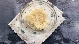 Салат с редькой и горошком