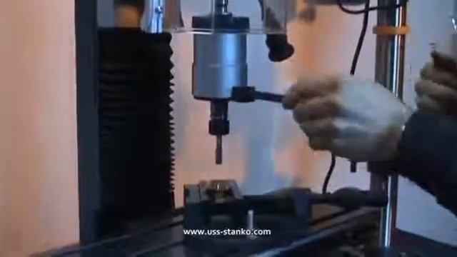 Резьбонарезная головка в работе