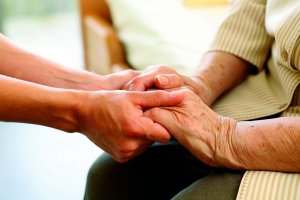 Выплаты по уходу за пенсионером, старше 80 лет (последние изменения)