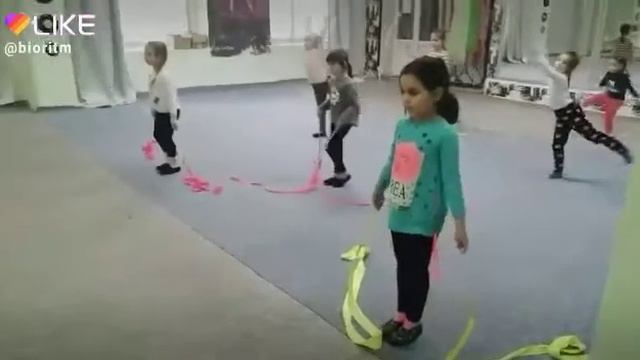 Современные и эстрадные танцы г.Шымкент смотреть онлайн