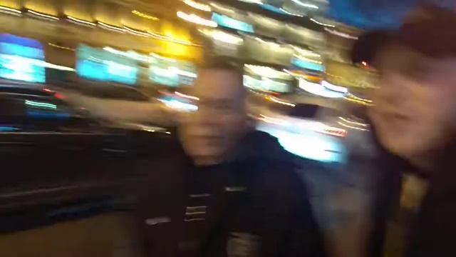 Прогулка по Невскому проспекту 25 окт. 2018 смотреть онлайн