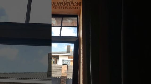 Замечания по качеству приклейки экструдированного пенополистирола на оконные откосы внутри дома