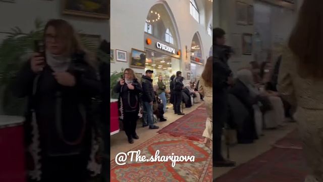 Красная дорожка, показ мод в этно стиле. РД г Дербент т.ц пассаж @the.sharipova#fashion #мирмодов