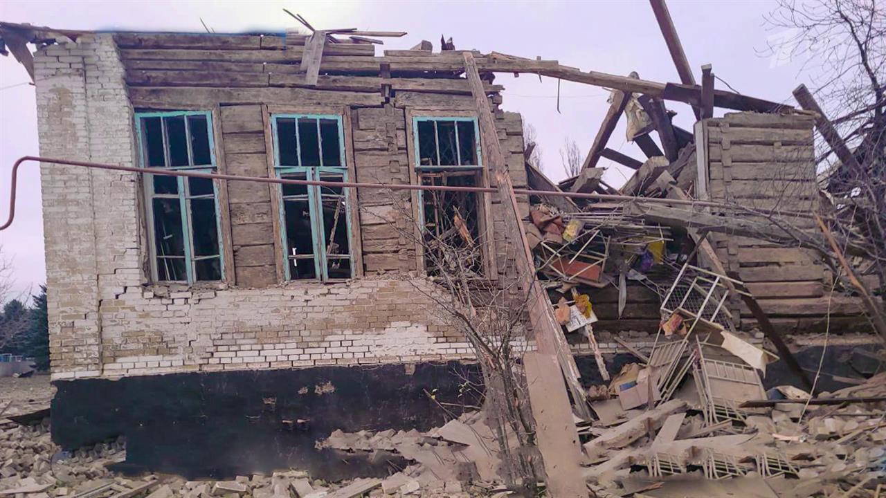 Населенные пункты Донбасса с самого утра под масси... обстрелами со стороны украинских националистов