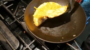 Идеальный завтрак для всей семьи. Омлет с сыром или яичные блины с сыром и беконом.Ням-нямка от Люс