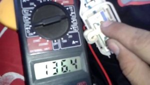 W220 как узнать работает ли датчика уровня топлива или нет.