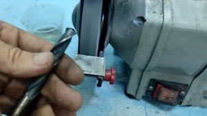 Заточи сверло как профессионал! А что так можно было??