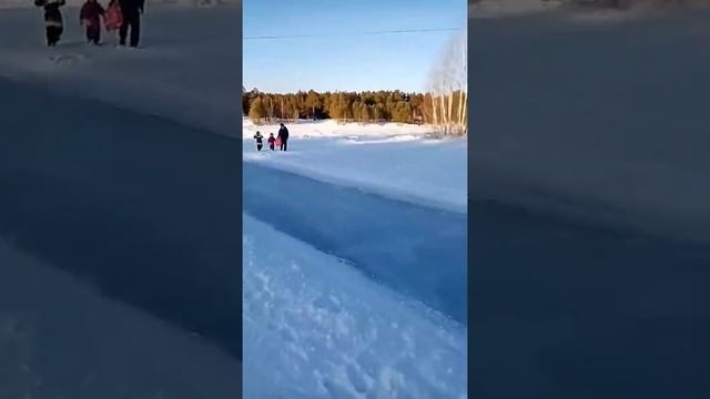 Катаемся с горок на базе отдыха Боровое смотреть онлайн