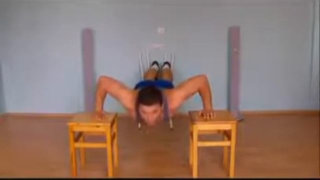 Отжимание для грудных мышц смотреть онлайн