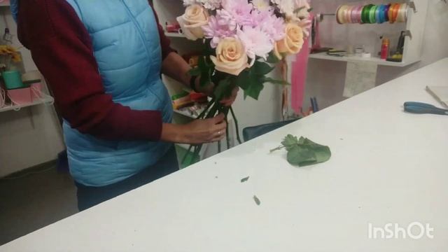 Букет из роз и хризантемы смотреть онлайн