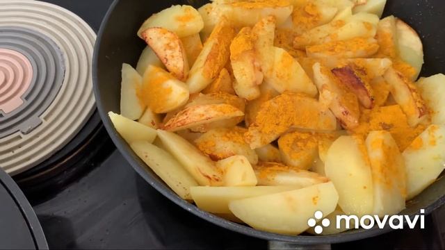 Картофель по-охотничьи с копчеными колбасками!