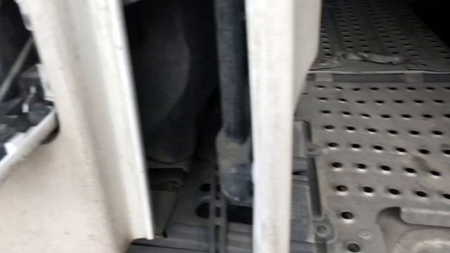 Жарим шашлыки в дороге. Красоты Урала глазами дальнобойщика. Как питаются дальнобойщики в дороге. смотреть онлайн