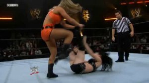 Paige vs. Emma - NXT 09.01.2013