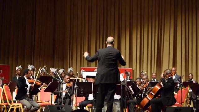 Русский вальс Шостаковича в Конго ! /Valse russe de Chostakovitch au Congo! смотреть онлайн