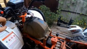 ремонт квадроцикла.