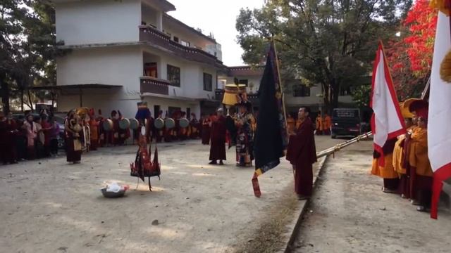 Пуджа Ракша Тотренг - ч.1 смотреть онлайн