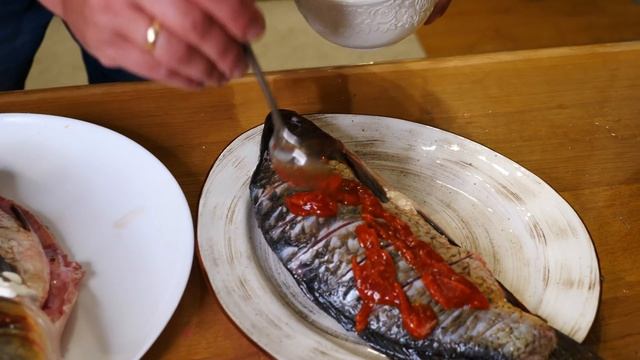 КАК ВКУСНО ПРИГОТОВИТЬ КАРПА В ДУХОВКЕ. ДВА МАРИНАДА