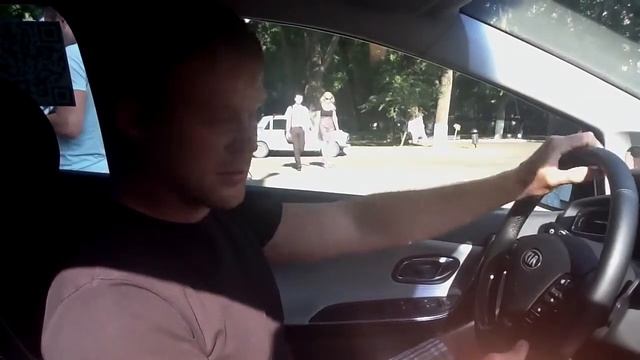 Вадим. Отзыв о новом KIA cee'd смотреть онлайн