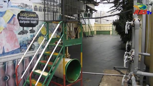 INILAH PENAMPAKAN SEPTIC TANK IPAL KOMUNAL DI RW 01 RBS смотреть онлайн