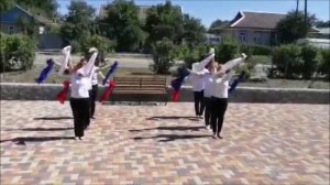 "Белый, синий, красный"