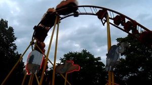 Аттракционы парка Поддубного в Ейске
