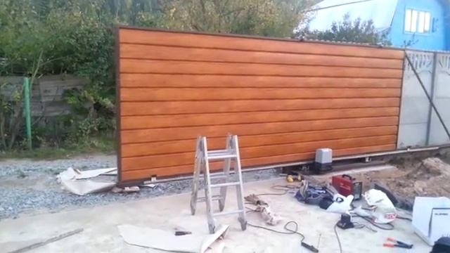 Откатные ворота в коттедже Казани