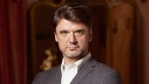ОБАЯТЕЛЬНЫЙ ЭДУАРД ТРУХМЕНЁВ - БИОГРАФИЯ. ПУТЬ К ИСКУССТВУ И ЛИЧНАЯ ЖИЗНЬ ТАЛАНТЛИВОГО АКТЁРА