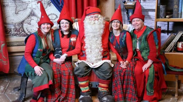 Познавательная программа для всей семьи «История Дедов Морозов всего мира» смотреть онлайн