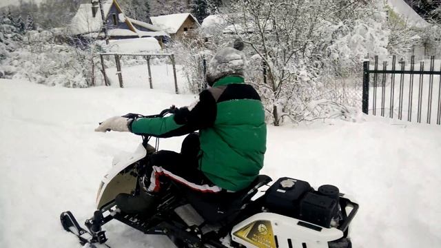 Рыбинка в сильный снег смотреть онлайн