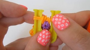 КУПАЛЬНИК из резинок на рогатке без станка | Rainbow Loom Swimsuit Charm